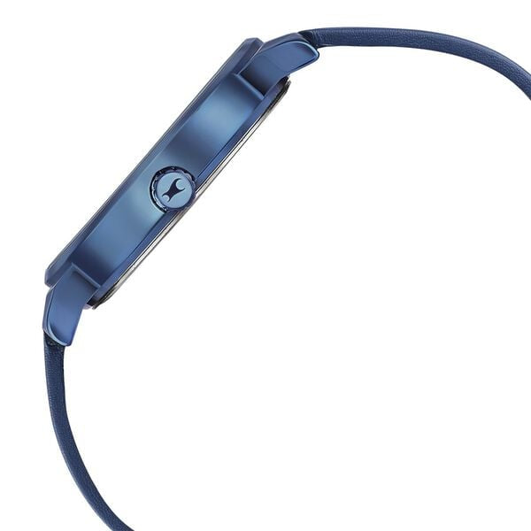 Fastrack Style Up Silver Dial Leather Strap Watch for Guys NT3278QL01