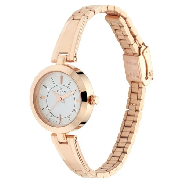 Titan Quartz Analog Silver Dial Rose Gold Metal Strap Watch For Women NT2598WM01